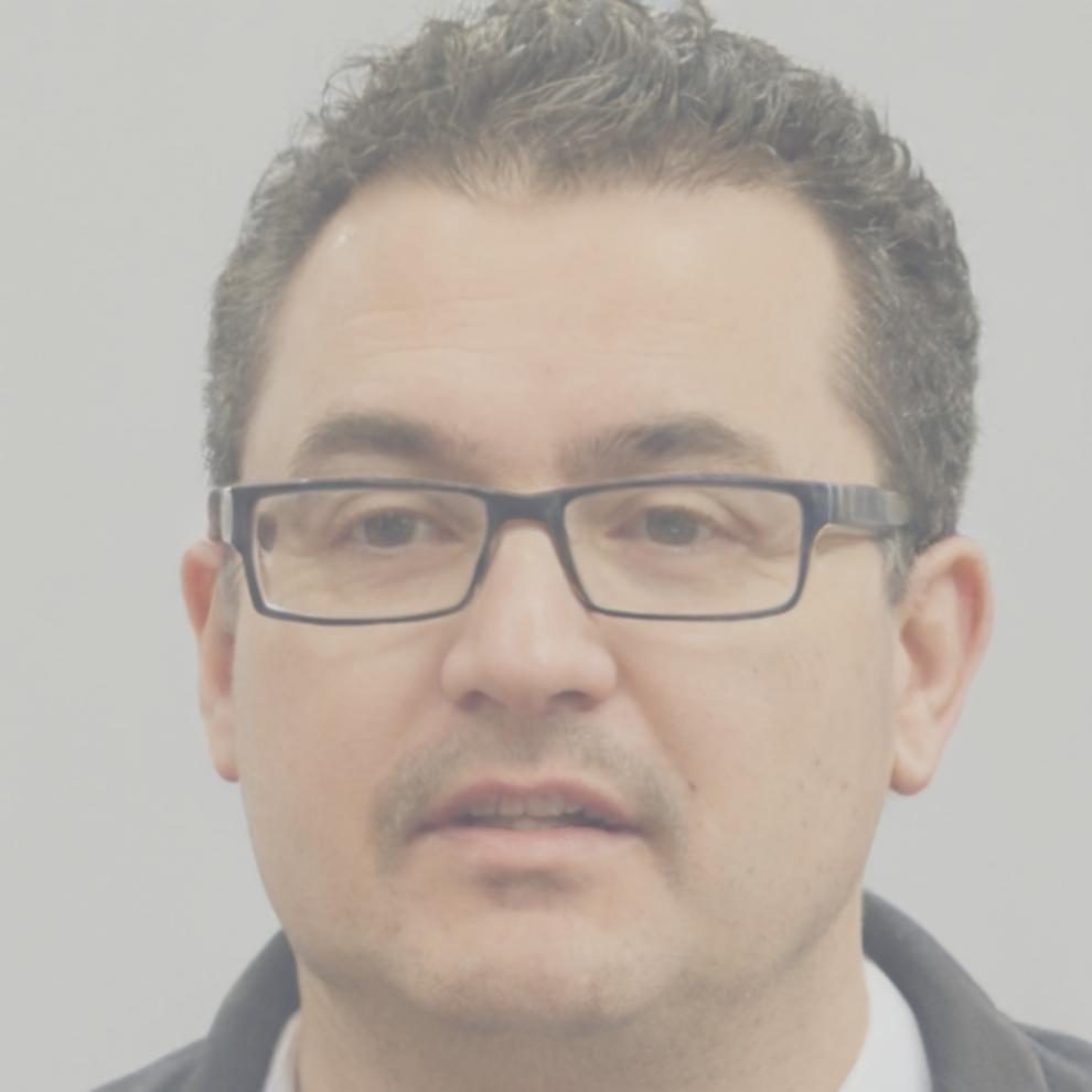 Constantino Herrera, Especialista en Comunicaciones Corporativas